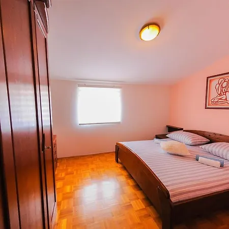 Marija Petricevic Apartment Podstrana
